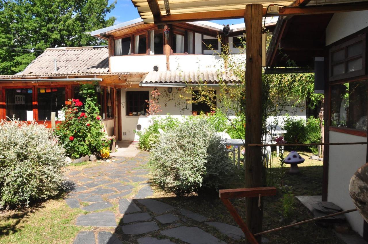 La Casa Del Arbol - Hostel El Bolsón Zewnętrze zdjęcie