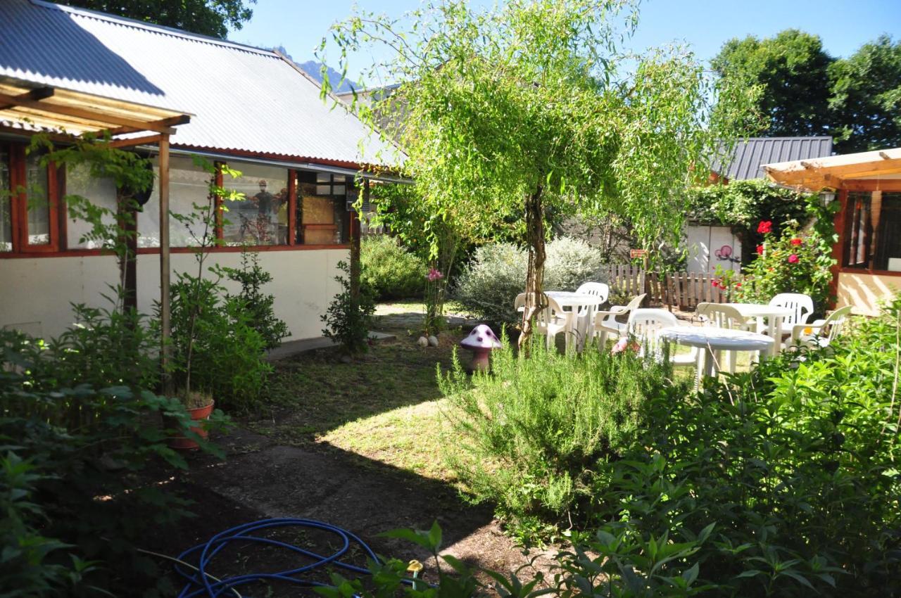 La Casa Del Arbol - Hostel El Bolsón Zewnętrze zdjęcie
