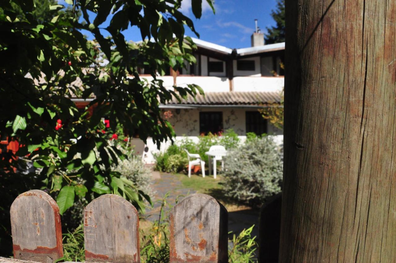 La Casa Del Arbol - Hostel El Bolsón Zewnętrze zdjęcie