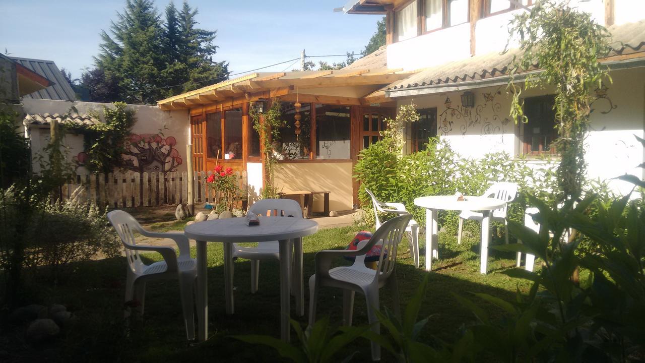 La Casa Del Arbol - Hostel El Bolsón Zewnętrze zdjęcie