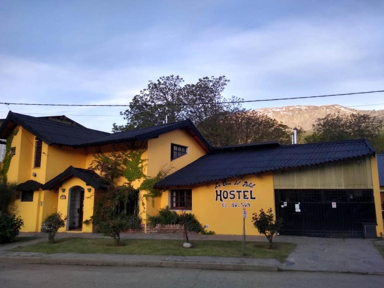 La Casa Del Arbol - Hostel El Bolsón Zewnętrze zdjęcie